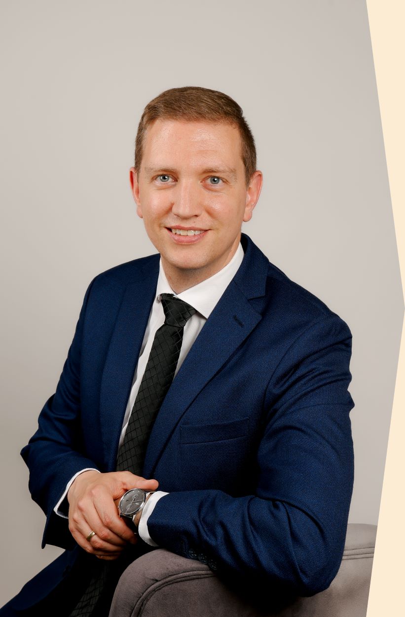 Ein Portrait von Alexander Werle. Wealth Manager bei Homemade Finance.