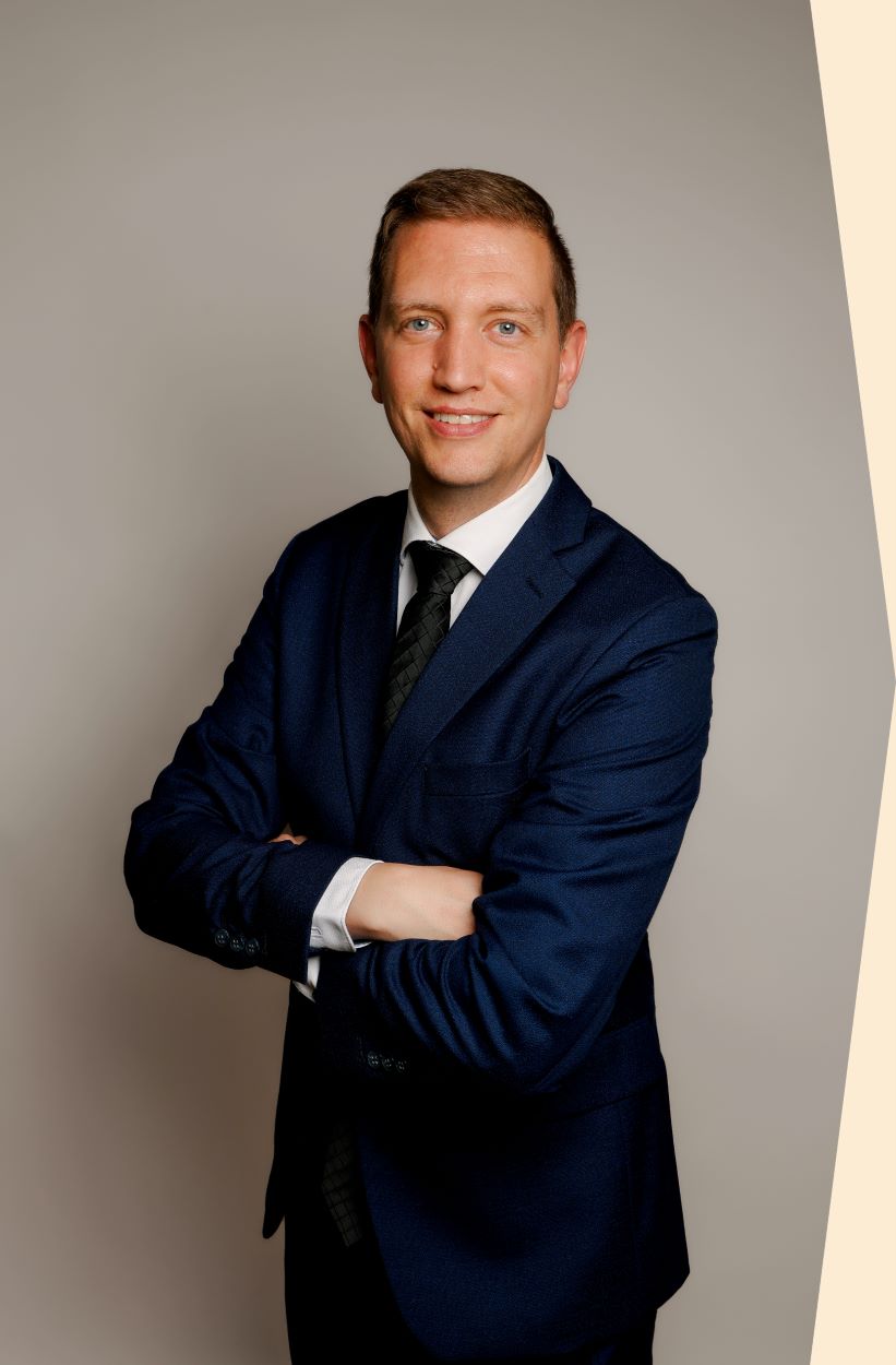 Ein Portrait von Alexander Werle. Wealth Manager bei Homemade Finance.